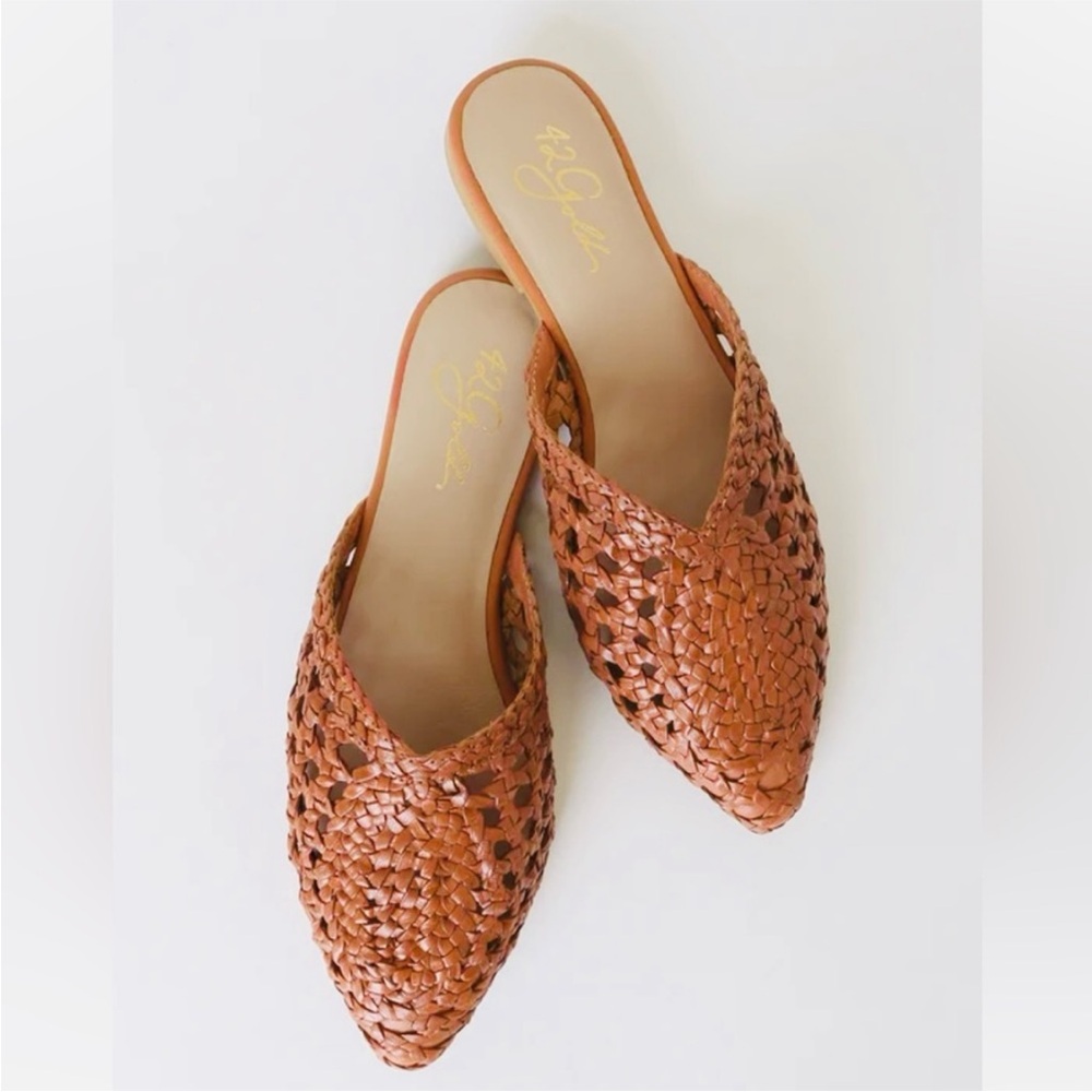 42 GOLD Tan Leather Charmed Woven Mules. 6.5